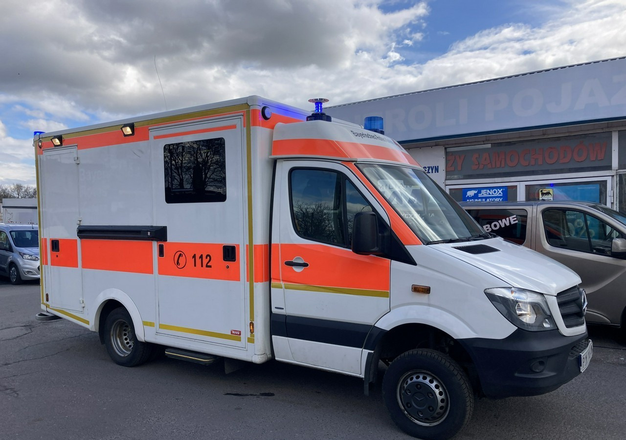 Mercedes-Benz Sprinter Sprinter 519 Karetka 4X4 Ambulans MODEL 2017 - Ασθενοφόρο: φωτογραφία 4 Mercedes-Benz Sprinter Sprinter 519 Karetka 4X4 Ambulans MODEL 2017 - Ασθενοφόρο: φωτογραφία 4