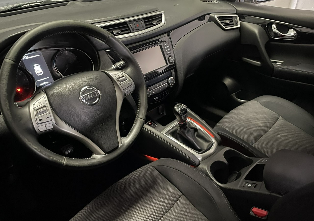 Nissan Qashqai II Nissan Qashqai 1.2 DIG-T Acenta Klimatronik Navi Kamera Model 2015 - SUV: φωτογραφία 4 Nissan Qashqai II Nissan Qashqai 1.2 DIG-T Acenta Klimatronik Navi Kamera Model 2015 - SUV: φωτογραφία 4