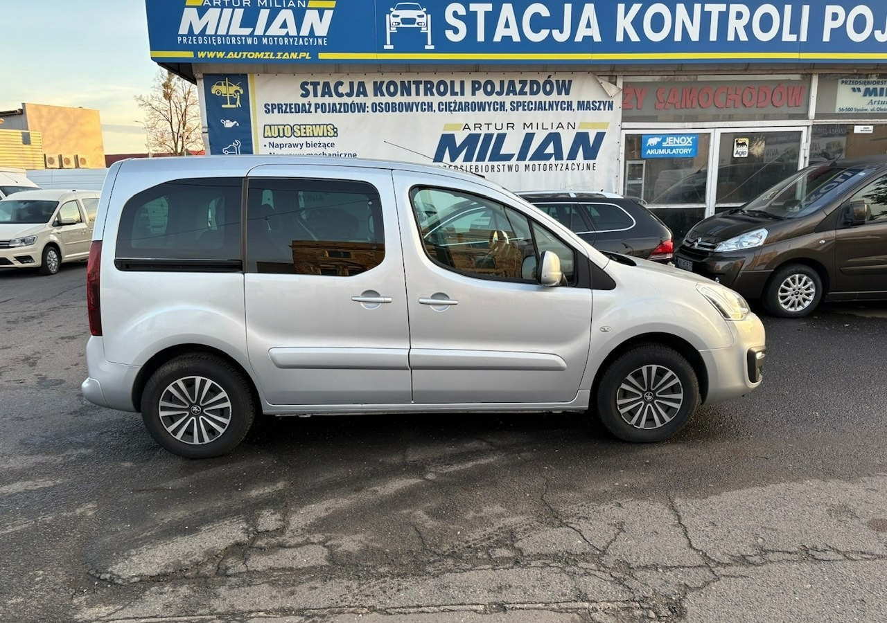Peugeot Partner II Partner Tepee 1.6 HDI 120KM Family Klimatronik 2xDrzwi 2016 - Station wagon: φωτογραφία 3 Peugeot Partner II Partner Tepee 1.6 HDI 120KM Family Klimatronik 2xDrzwi 2016 - Station wagon: φωτογραφία 3