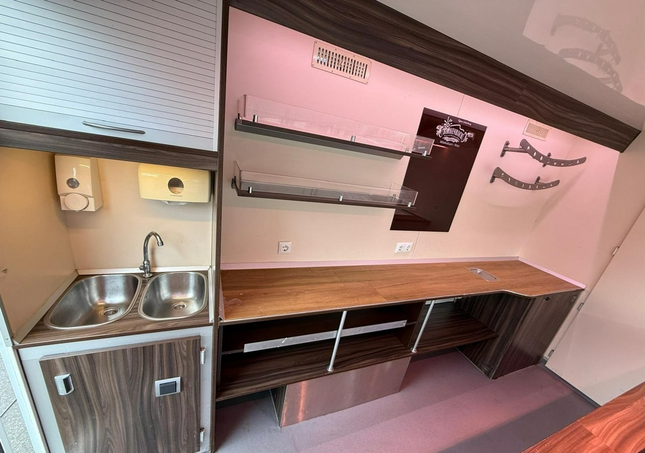 Renault Master Autosklep wędlin Gastronomiczny Food Truck Foodtruck Sklep Solar 20 - Αυτοκινούμενη καντίνα: φωτογραφία 3 Renault Master Autosklep wędlin Gastronomiczny Food Truck Foodtruck Sklep Solar 20 - Αυτοκινούμενη καντίνα: φωτογραφία 3