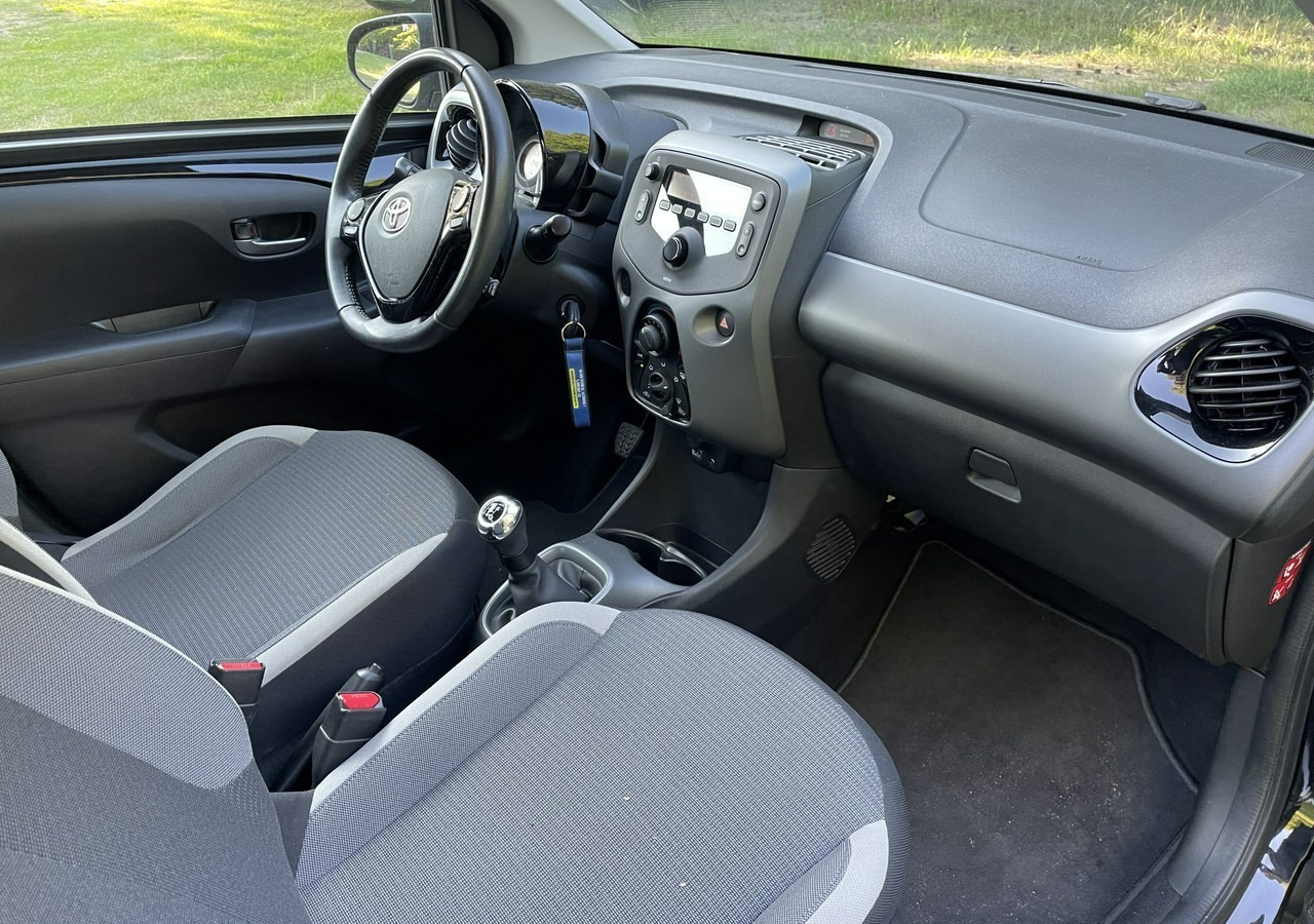 Toyota Aygo II Toyota Aygo 1.0-16V Klima Salon PL 24651km Model 2021 - Hatchback: φωτογραφία 4 Toyota Aygo II Toyota Aygo 1.0-16V Klima Salon PL 24651km Model 2021 - Hatchback: φωτογραφία 4