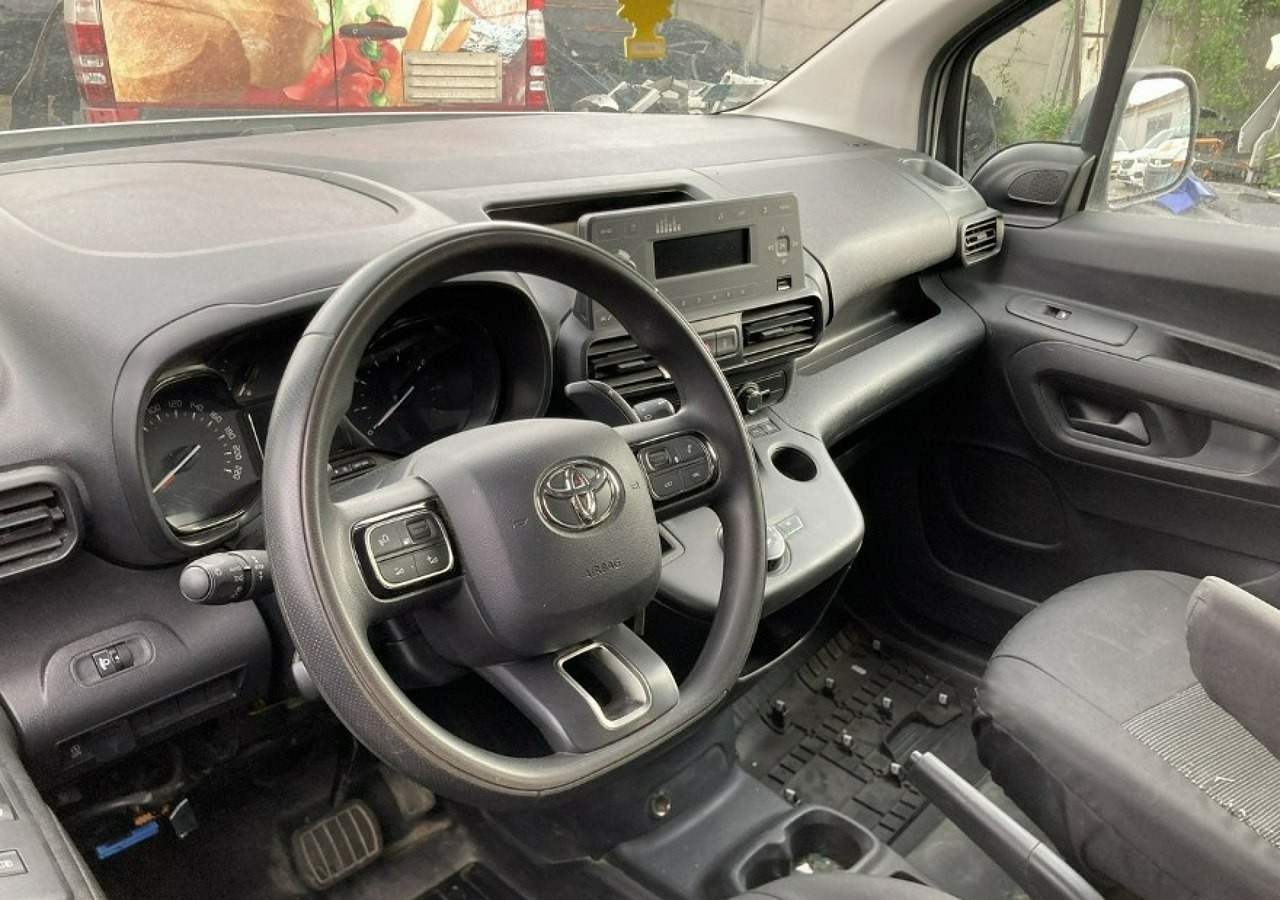 Βαν Toyota Inny Toyota Toyota Proace City MAXI Automat Klima 5-osob Salon PL Model 2020: φωτογραφία 7 Βαν Toyota Inny Toyota Toyota Proace City MAXI Automat Klima 5-osob Salon PL Model 2020: φωτογραφία 7