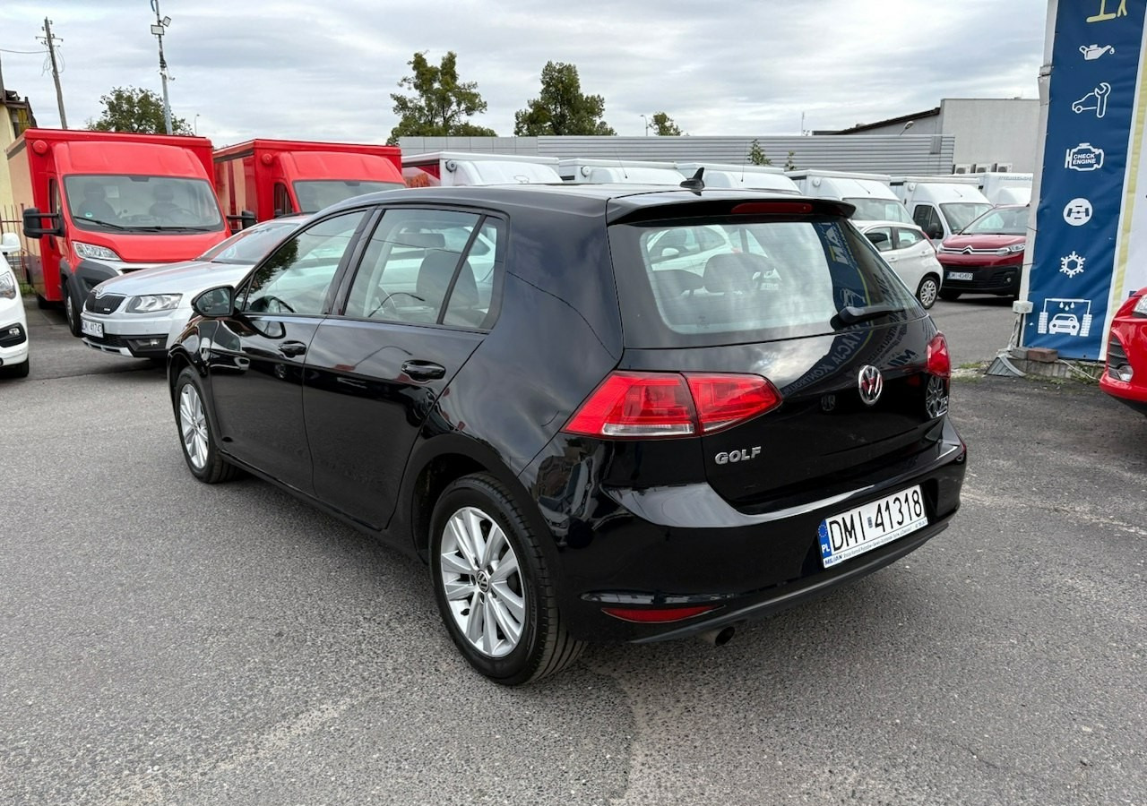 Volkswagen Golf VII VII 1,6 TDI 110KM 153TKM Klimatronik Navi Alu PDC 2015 Bez wkładu fi - Hatchback: φωτογραφία 4 Volkswagen Golf VII VII 1,6 TDI 110KM 153TKM Klimatronik Navi Alu PDC 2015 Bez wkładu fi - Hatchback: φωτογραφία 4