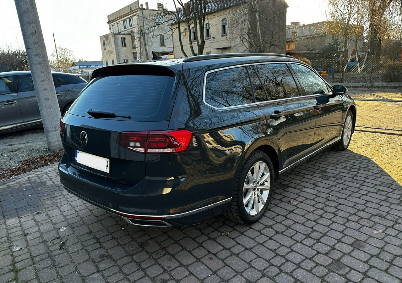 Volkswagen Passat B8 GTE 1.4TSI 218KM Hybryda Plug-in zasięg 50km Panorama*Navi*Skóra*FV2 - Αυτοκίνητο: φωτογραφία 5 Volkswagen Passat B8 GTE 1.4TSI 218KM Hybryda Plug-in zasięg 50km Panorama*Navi*Skóra*FV2 - Αυτοκίνητο: φωτογραφία 5