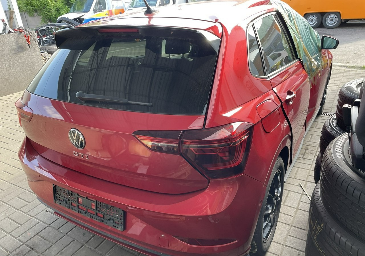 Volkswagen Polo VI VW Polo GTI 2.0TSI - 207 KM Bogate wyposażenie 2024 - Hatchback: φωτογραφία 4 Volkswagen Polo VI VW Polo GTI 2.0TSI - 207 KM Bogate wyposażenie 2024 - Hatchback: φωτογραφία 4
