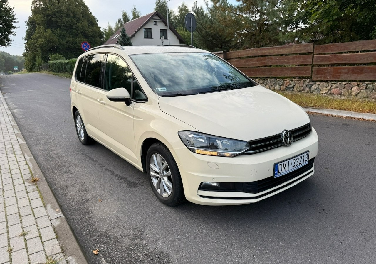 Volkswagen Touran III 2.0 TDI DSG 120 KM Automat 7osobowy Klima Skóra Full Serwis 2020 - Station wagon: φωτογραφία 1 Volkswagen Touran III 2.0 TDI DSG 120 KM Automat 7osobowy Klima Skóra Full Serwis 2020 - Station wagon: φωτογραφία 1