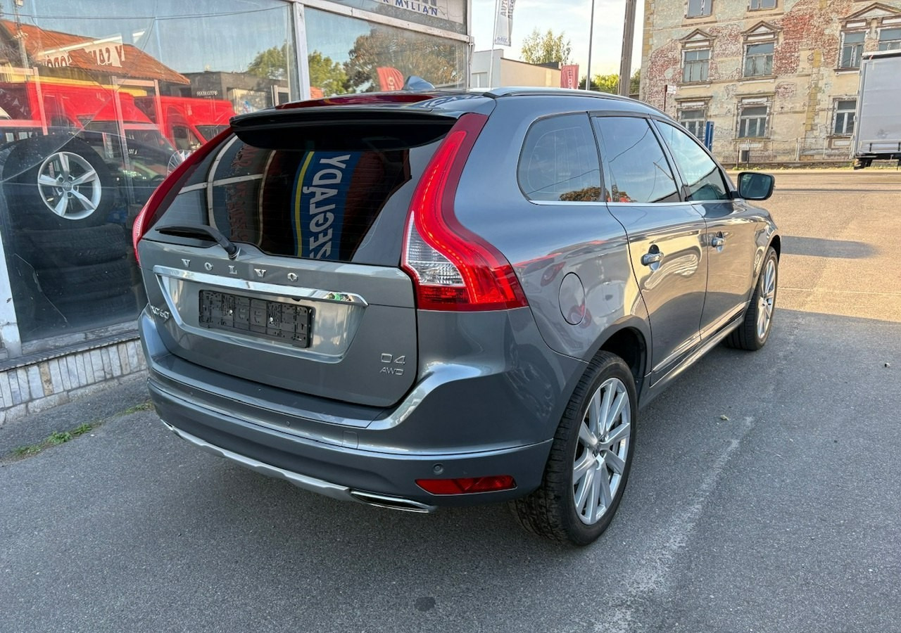 Volvo XC60 I Volvo XC 60 2,4 D4 AWD 190KM Summum Navi Panorama Skóry Kamera 2017 - SUV: φωτογραφία 3 Volvo XC60 I Volvo XC 60 2,4 D4 AWD 190KM Summum Navi Panorama Skóry Kamera 2017 - SUV: φωτογραφία 3
