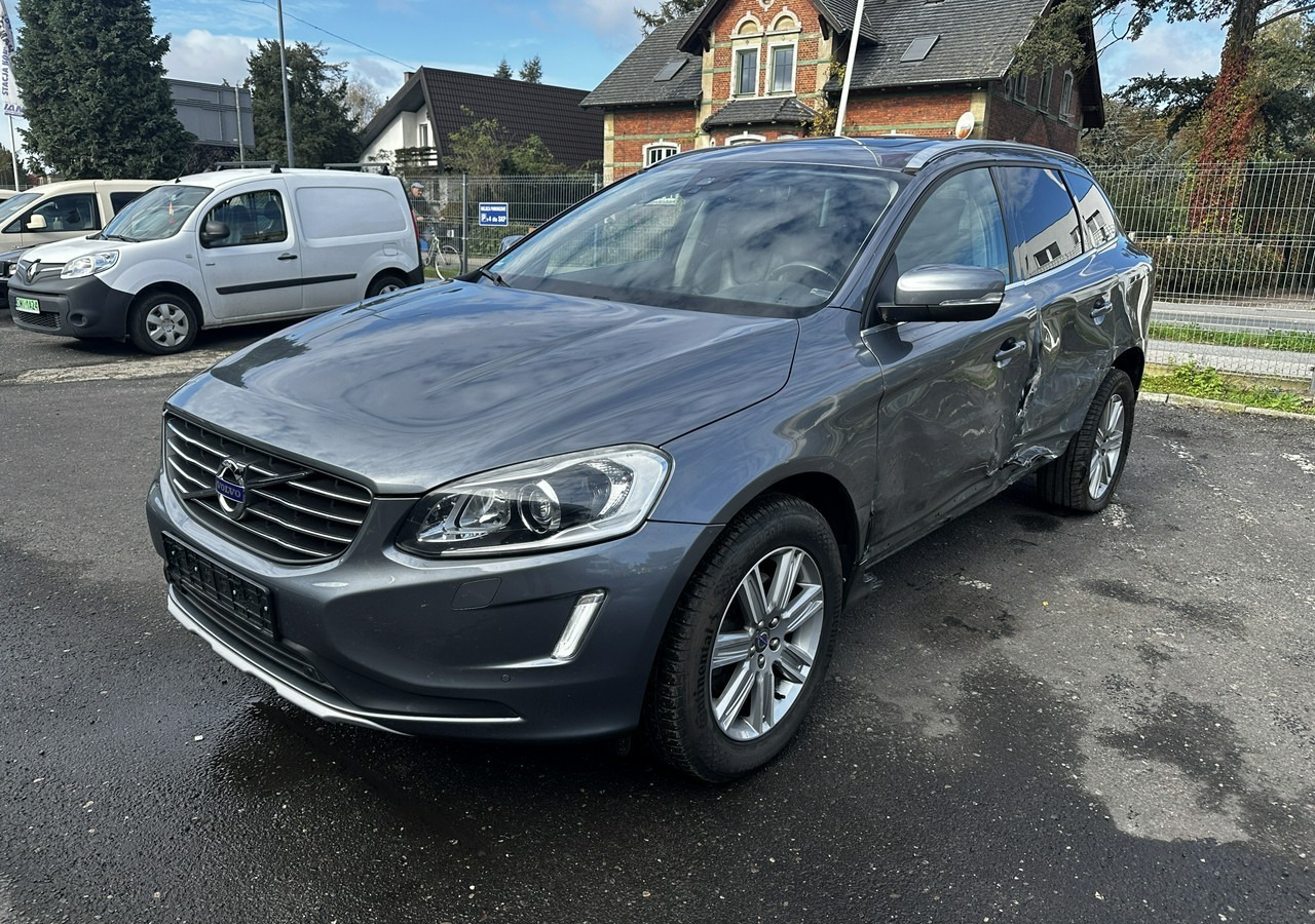 Volvo XC60 I Volvo XC 60 D4AWD Bogate wyposażenie 2017 - SUV: φωτογραφία 2 Volvo XC60 I Volvo XC 60 D4AWD Bogate wyposażenie 2017 - SUV: φωτογραφία 2