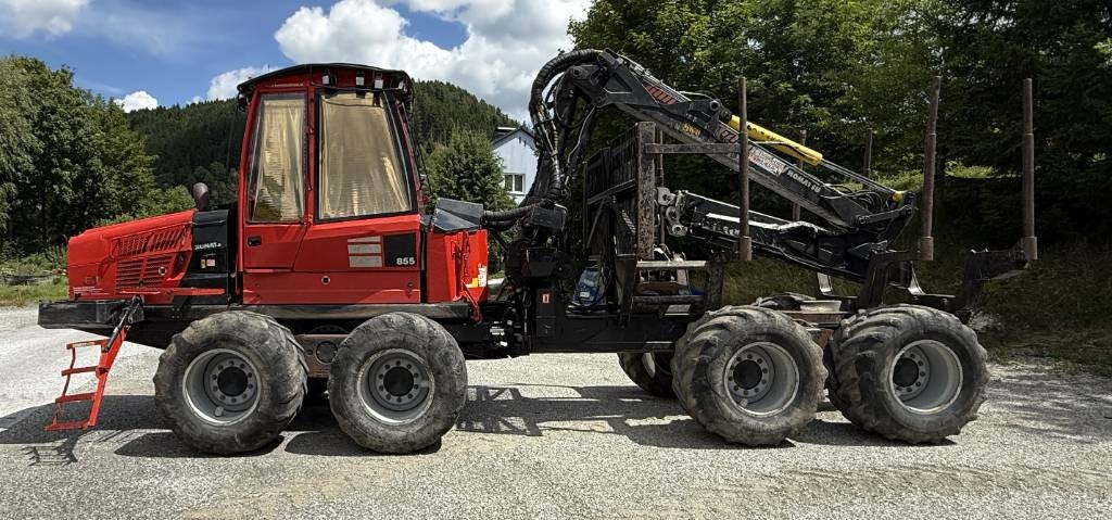 Komatsu 855 - Λαστιχοφόρα προωθητικo - forwarder: φωτογραφία 2 Komatsu 855 - Λαστιχοφόρα προωθητικo - forwarder: φωτογραφία 2