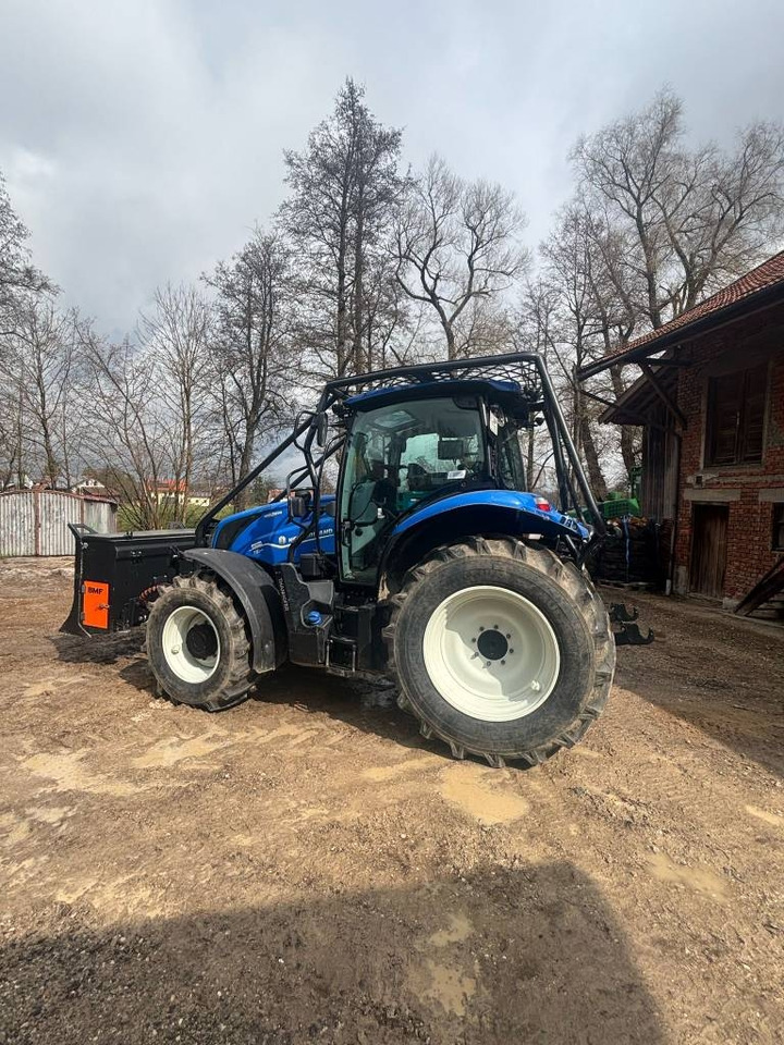 New Holland T5.110 AutoCommand - Δασικός ελκυστήρας: φωτογραφία 1 New Holland T5.110 AutoCommand - Δασικός ελκυστήρας: φωτογραφία 1