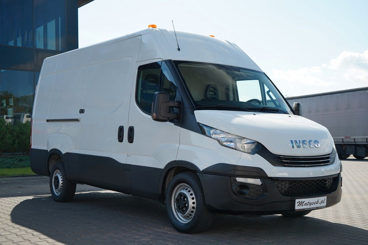 Iveco DAILY 35-140 / BLASZAK / ZABUDOWA WARSZTATOWA / - Βαν: φωτογραφία 4 Iveco DAILY 35-140 / BLASZAK / ZABUDOWA WARSZTATOWA / - Βαν: φωτογραφία 4