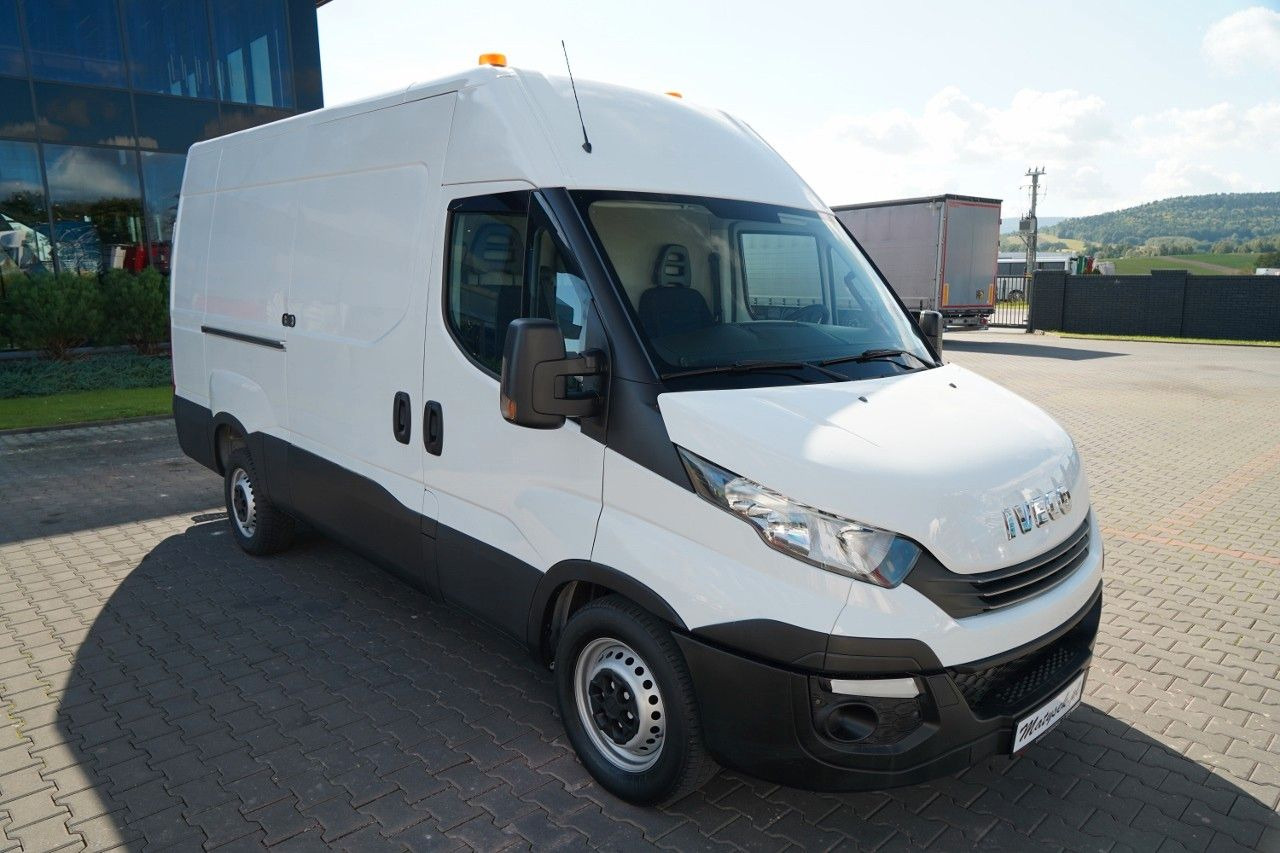 Iveco DAILY 35-140 / BLASZAK / ZABUDOWA WARSZTATOWA / - Βαν: φωτογραφία 5 Iveco DAILY 35-140 / BLASZAK / ZABUDOWA WARSZTATOWA / - Βαν: φωτογραφία 5