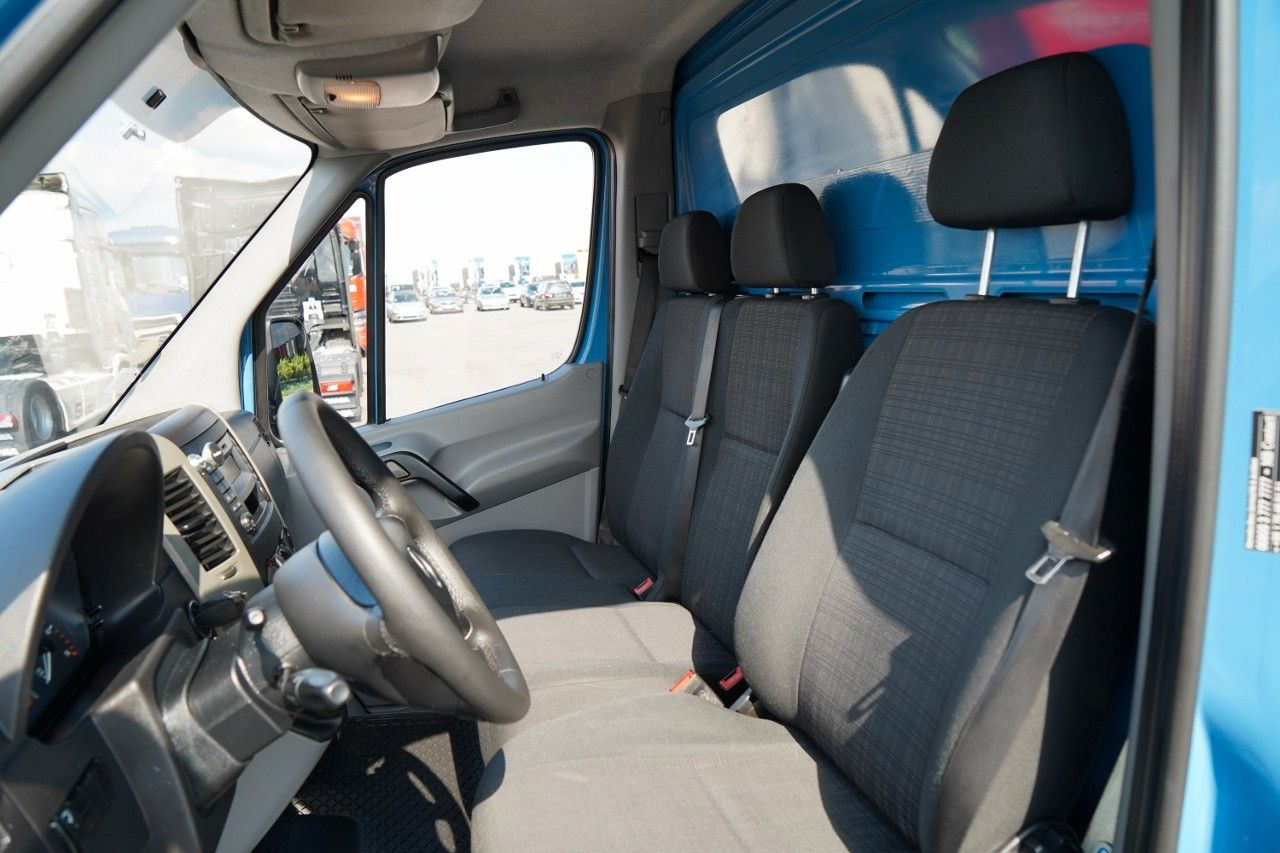 Επαγγελματικό αυτοκίνητο ψυγείο Iveco SPRINTER / KONTENER / BLIŹNIAK / WINDA DHOLLANDI: φωτογραφία 15