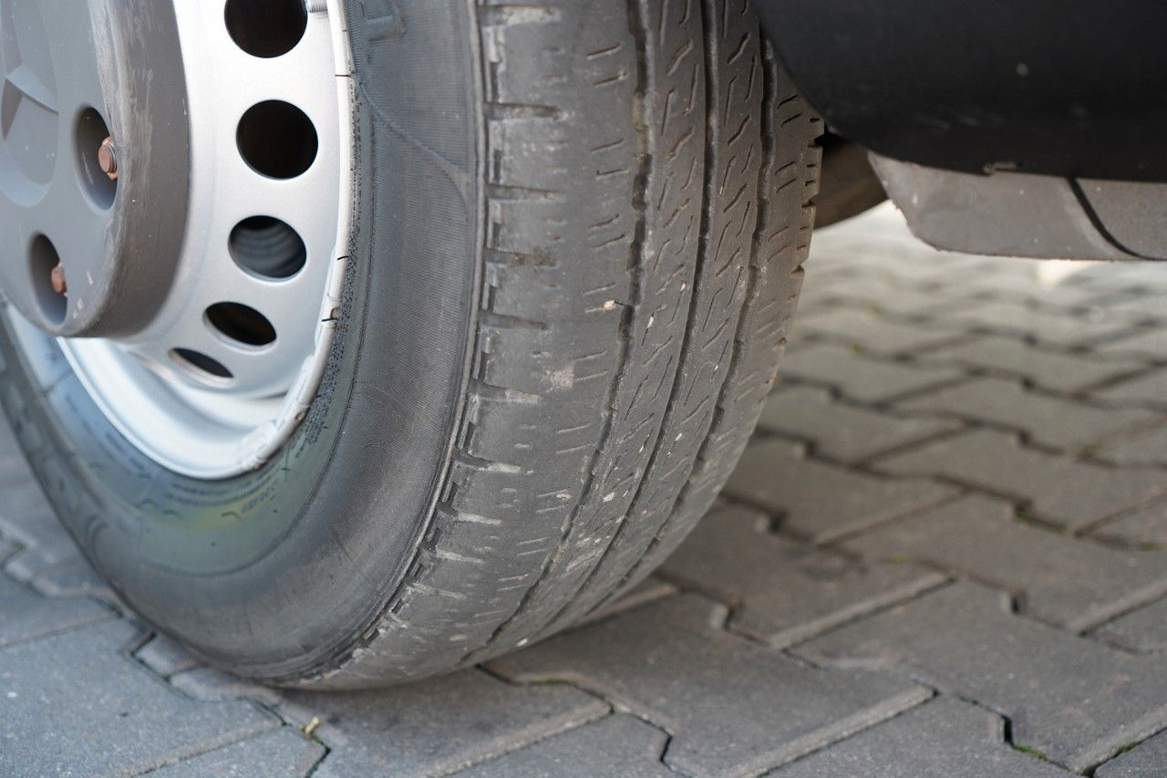 Επαγγελματικό αυτοκίνητο ψυγείο Iveco SPRINTER / KONTENER / BLIŹNIAK / WINDA DHOLLANDI: φωτογραφία 13