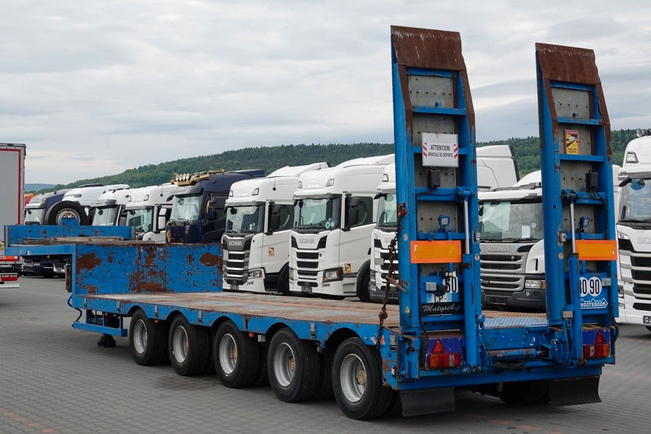 Nooteboom NISKOPODWOZIE / DMC: 80 000 KG / 5 OSI / SKRĘTNE Nooteboom NISKOPODWOZIE / DMC: 80 000 KG / 5 OSI / SKRĘTNE - Επικαθήμενο με χαμηλό δάπεδο: φωτογραφία 1 Nooteboom NISKOPODWOZIE / DMC: 80 000 KG / 5 OSI / SKRĘTNE Nooteboom NISKOPODWOZIE / DMC: 80 000 KG / 5 OSI / SKRĘTNE - Επικαθήμενο με χαμηλό δάπεδο: φωτογραφία 1
