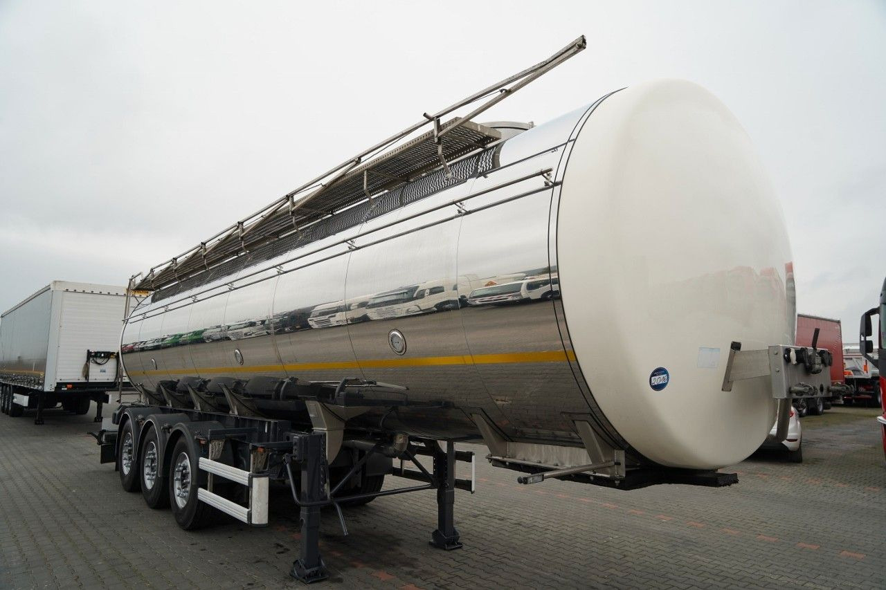 Sommer CYSTERNA SPOŻYWCZA / 3 KOMORY / 30 000 L / OŚ - Επικαθήμενο βυτίο: φωτογραφία 2 Sommer CYSTERNA SPOŻYWCZA / 3 KOMORY / 30 000 L / OŚ - Επικαθήμενο βυτίο: φωτογραφία 2