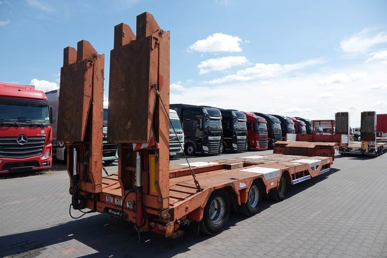 TRAX / NACZEPA LAWETA / NISKOPODWOZIE / NAJAZDY - Επικαθήμενο με χαμηλό δάπεδο: φωτογραφία 4 TRAX / NACZEPA LAWETA / NISKOPODWOZIE / NAJAZDY - Επικαθήμενο με χαμηλό δάπεδο: φωτογραφία 4