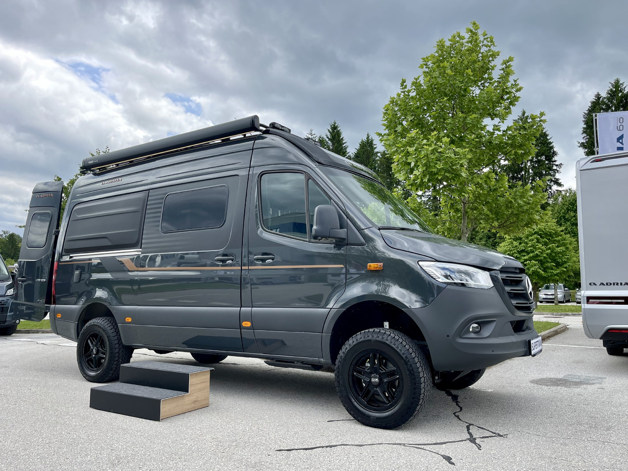 ADRIA Super Twin 600 SP - Αυτοκινούμενο βαν: φωτογραφία 2 ADRIA Super Twin 600 SP - Αυτοκινούμενο βαν: φωτογραφία 2