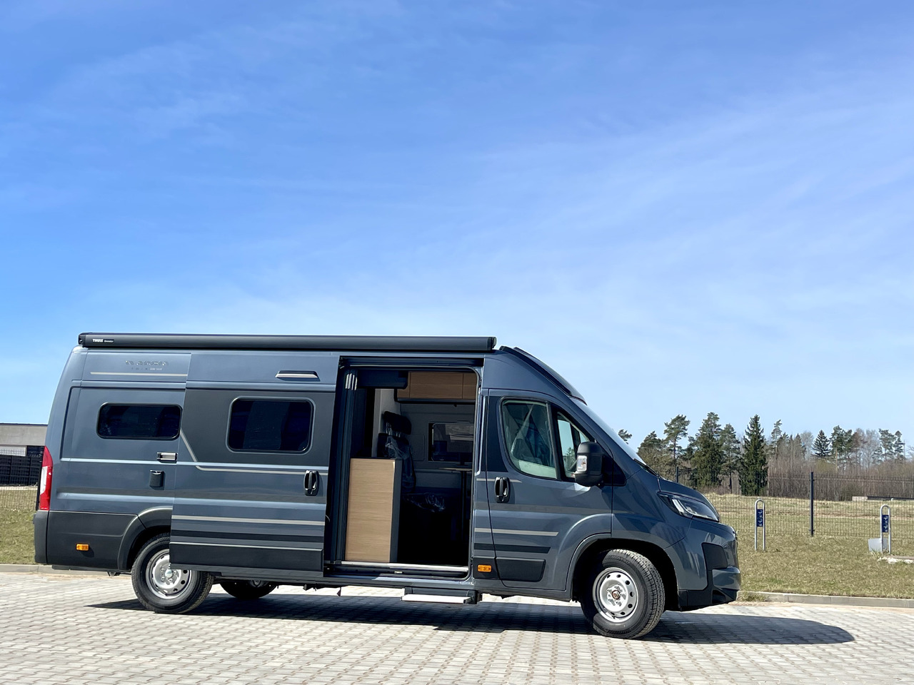 ADRIA TWIN 640 SGX - Αυτοκινούμενο βαν: φωτογραφία 5 ADRIA TWIN 640 SGX - Αυτοκινούμενο βαν: φωτογραφία 5