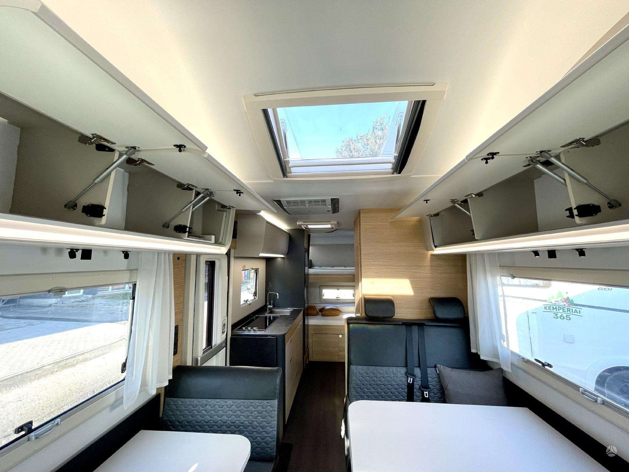 Adria Coral XL 650DK - Αυτοκινούμενο με σοφίτα: φωτογραφία 5 Adria Coral XL 650DK - Αυτοκινούμενο με σοφίτα: φωτογραφία 5