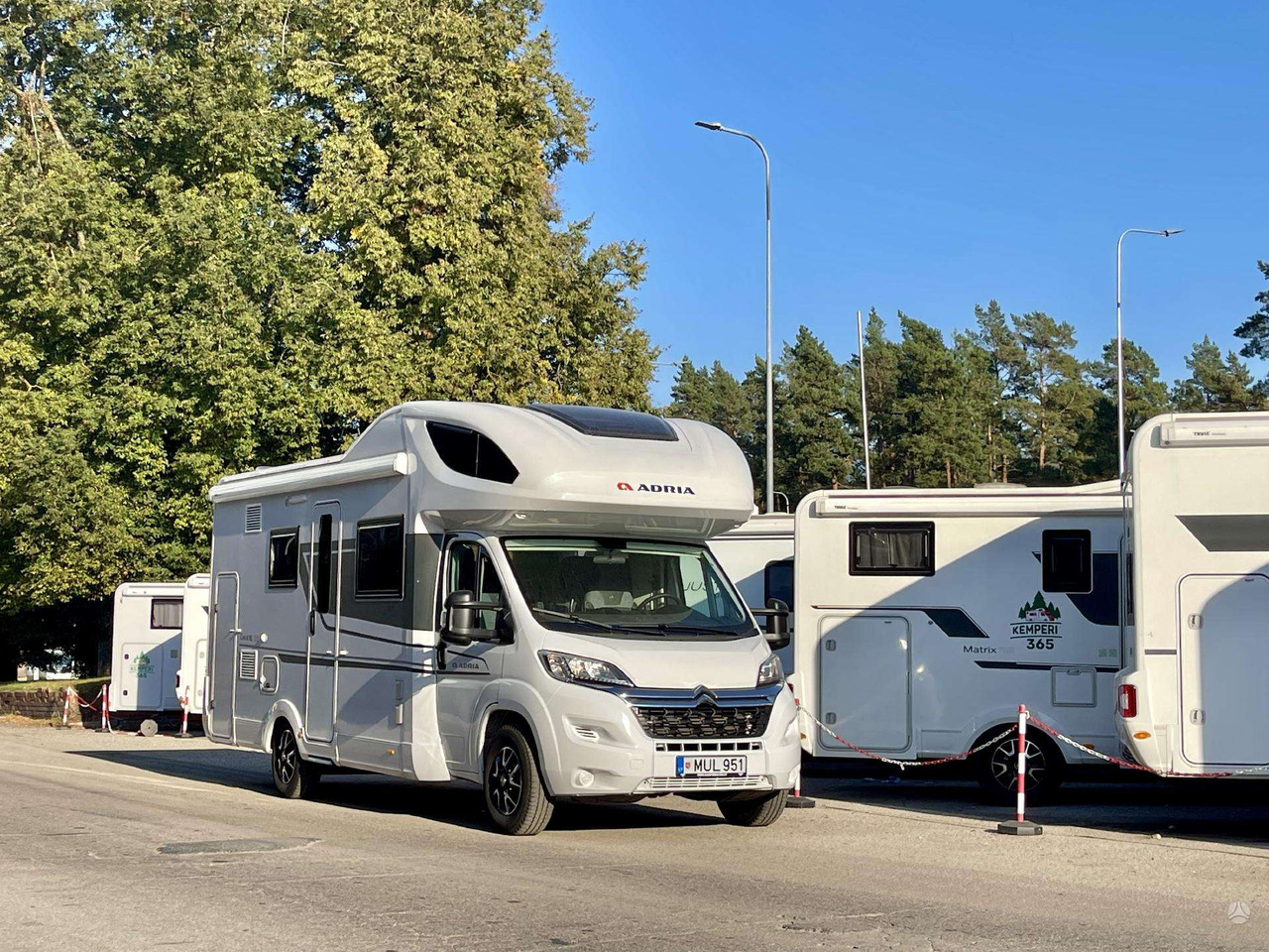 Adria Coral XL 650DK - Αυτοκινούμενο με σοφίτα: φωτογραφία 1 Adria Coral XL 650DK - Αυτοκινούμενο με σοφίτα: φωτογραφία 1