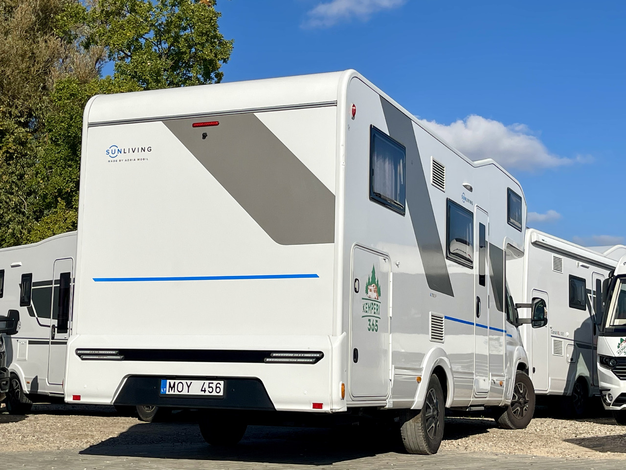 SUN LIVING A 75DP - Αυτοκινούμενο με σοφίτα: φωτογραφία 5 SUN LIVING A 75DP - Αυτοκινούμενο με σοφίτα: φωτογραφία 5