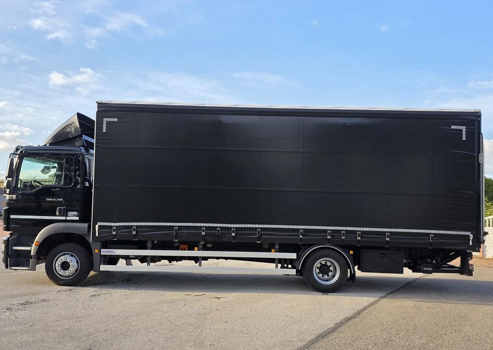 Φορτηγό μουσαμάς MAN TGM 12.290 / 15.290 / E6/ FIRANKA /BOCZNE DRZWI / BURTO-FIRANKA / 18PALET / WINDA / NISKI PRZEBIEG / 2018/ CAŁY NA PODUSZKACH / SERWISOWANY: φωτογραφία 11