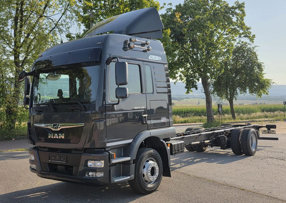 MAN TGM 15.290 / RAMA DO ZABUDOWY / AUTOMAT / SPROWADZONY / E6 / LIFT / ROZSTAW OSI 5.5M / LAWETA / POMOC DROGOWA / STAN BARDZO DOBRY/ - Φορτηγό σασί: φωτογραφία 5 MAN TGM 15.290 / RAMA DO ZABUDOWY / AUTOMAT / SPROWADZONY / E6 / LIFT / ROZSTAW OSI 5.5M / LAWETA / POMOC DROGOWA / STAN BARDZO DOBRY/ - Φορτηγό σασί: φωτογραφία 5
