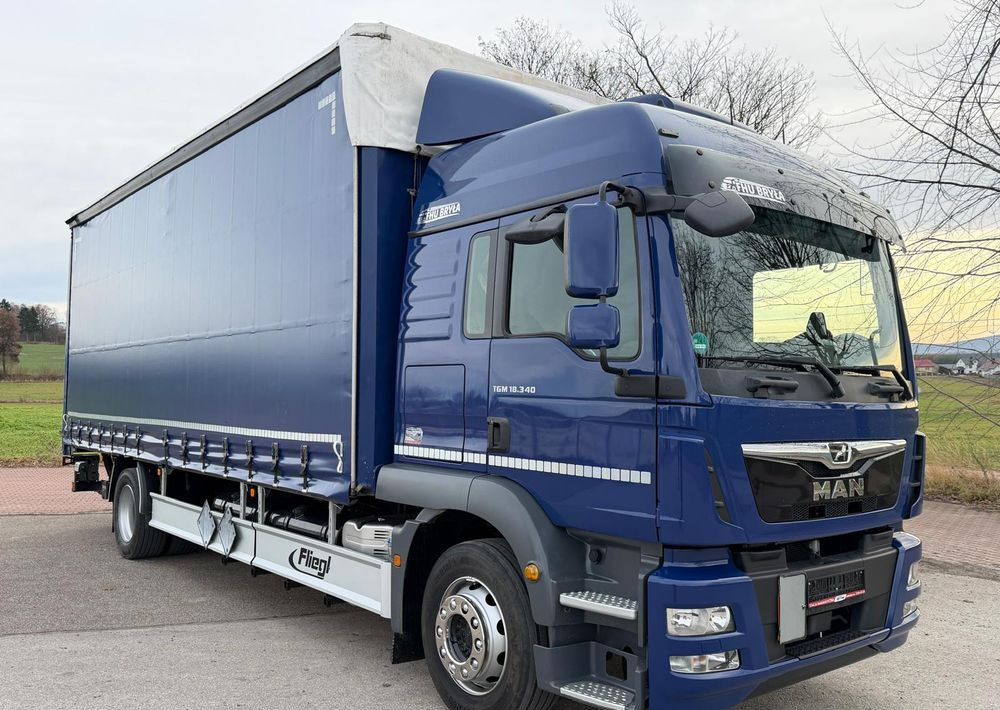 MAN TGM 18.340 / FIRANKA / LIFT / SPROWADZONY / KLIMA POSTOJOWA / 2017 / 9700 ŁADOWNOŚĆ / AUTOMAT / 18 PALET / E6 / WINDA / - Φορτηγό μουσαμάς: φωτογραφία 1 MAN TGM 18.340 / FIRANKA / LIFT / SPROWADZONY / KLIMA POSTOJOWA / 2017 / 9700 ŁADOWNOŚĆ / AUTOMAT / 18 PALET / E6 / WINDA / - Φορτηγό μουσαμάς: φωτογραφία 1