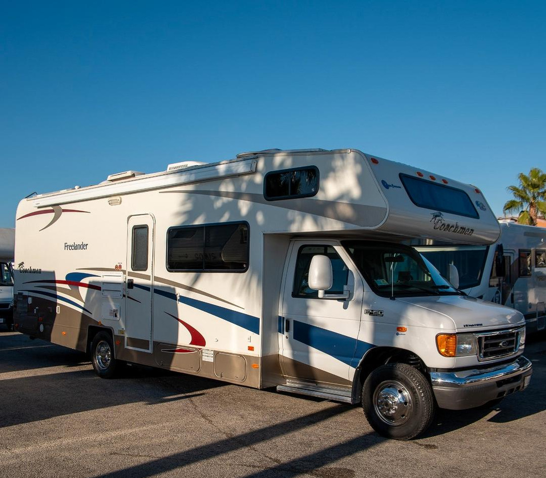 Coachmen freelander mm2920ds - Αυτοκινούμενο με σοφίτα: φωτογραφία 3 Coachmen freelander mm2920ds - Αυτοκινούμενο με σοφίτα: φωτογραφία 3