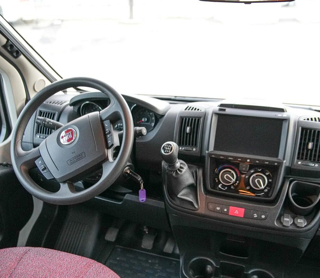 Knaus LIVE TRAVELLER 600 - Αυτοκινούμενο με σοφίτα: φωτογραφία 5 Knaus LIVE TRAVELLER 600 - Αυτοκινούμενο με σοφίτα: φωτογραφία 5