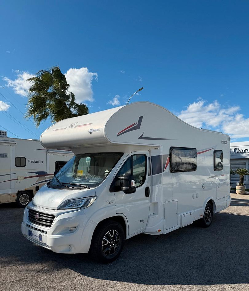 Rimor SEAL 3 - Αυτοκινούμενο με σοφίτα: φωτογραφία 3 Rimor SEAL 3 - Αυτοκινούμενο με σοφίτα: φωτογραφία 3