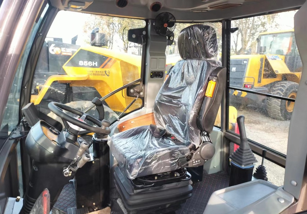 CAT 420 F Caterpillar 420F backhoe loader - Φορτωτής εκσκαφέας: φωτογραφία 4 CAT 420 F Caterpillar 420F backhoe loader - Φορτωτής εκσκαφέας: φωτογραφία 4