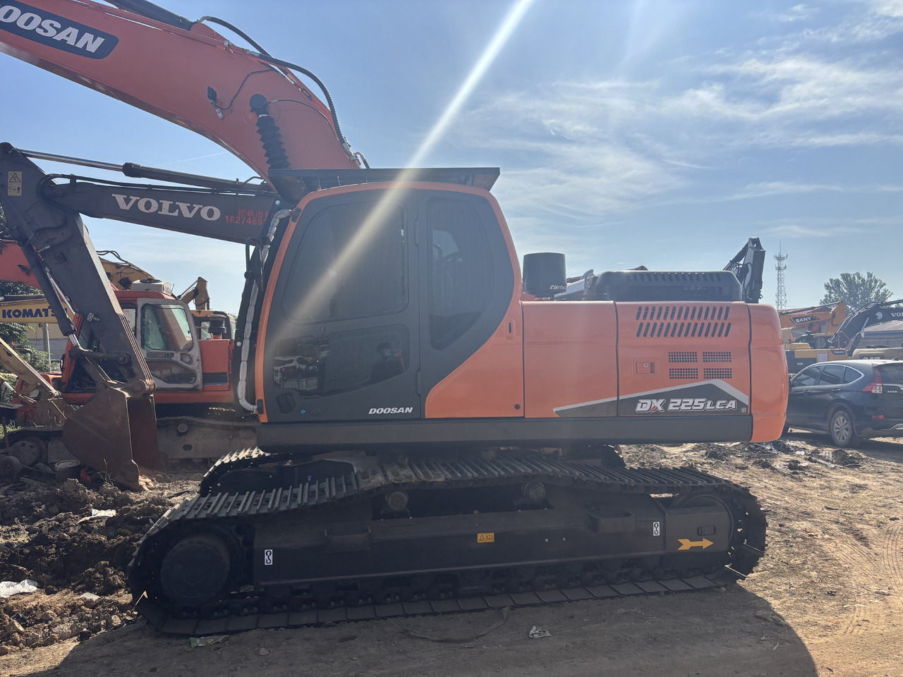 DOOSAN Korea imports doosan DX225 - Ερπυστριοφόρος εκσκαφέας: φωτογραφία 1 DOOSAN Korea imports doosan DX225 - Ερπυστριοφόρος εκσκαφέας: φωτογραφία 1