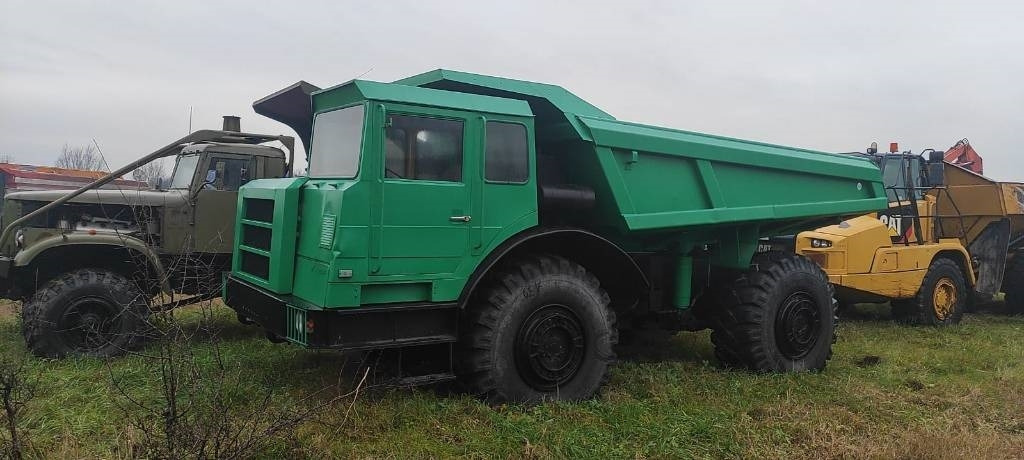 Belaz 75051 - Ανατρεπόμενο όχημα μεταφοράς λατομικών υλικών: φωτογραφία 3 Belaz 75051 - Ανατρεπόμενο όχημα μεταφοράς λατομικών υλικών: φωτογραφία 3