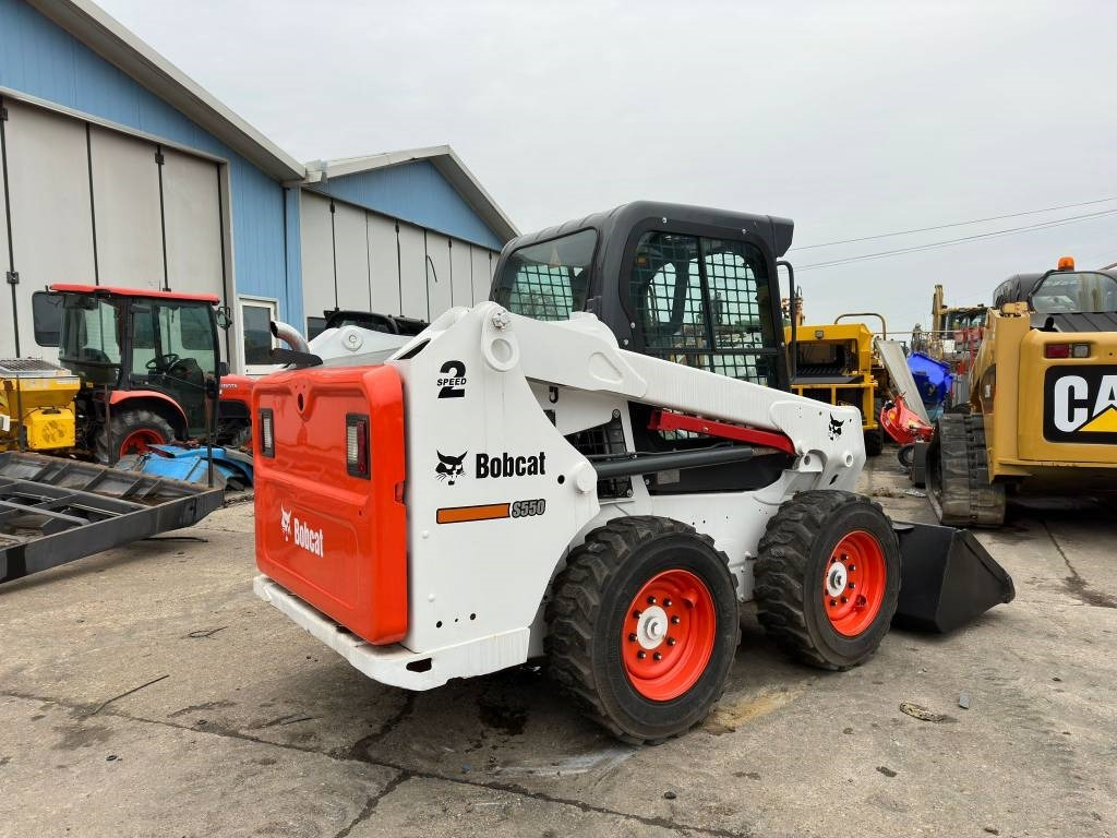 Bobcat S 550 - Φορτωτής πλάγιας ολίσθησης: φωτογραφία 2 Bobcat S 550 - Φορτωτής πλάγιας ολίσθησης: φωτογραφία 2