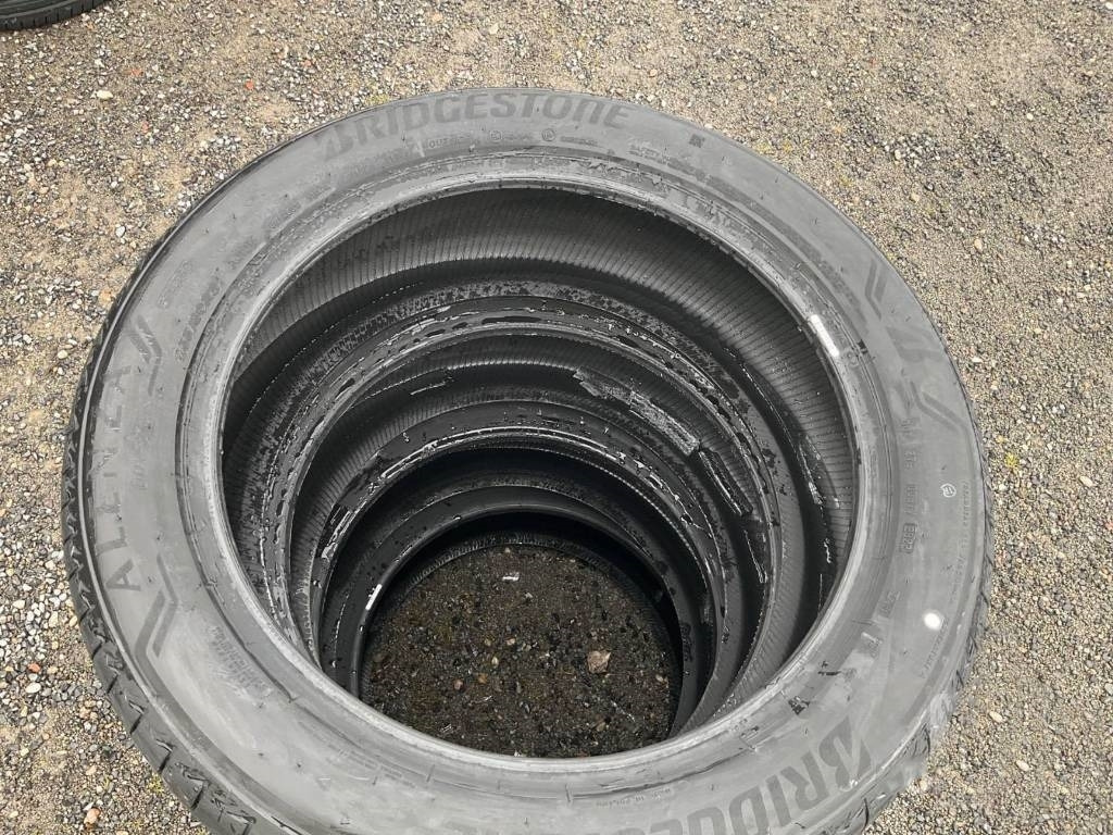 Bridgestone Alenza 255/50 R21 TYRES - Ελαστικό για Φορτηγό: φωτογραφία 4 Bridgestone Alenza 255/50 R21 TYRES - Ελαστικό για Φορτηγό: φωτογραφία 4