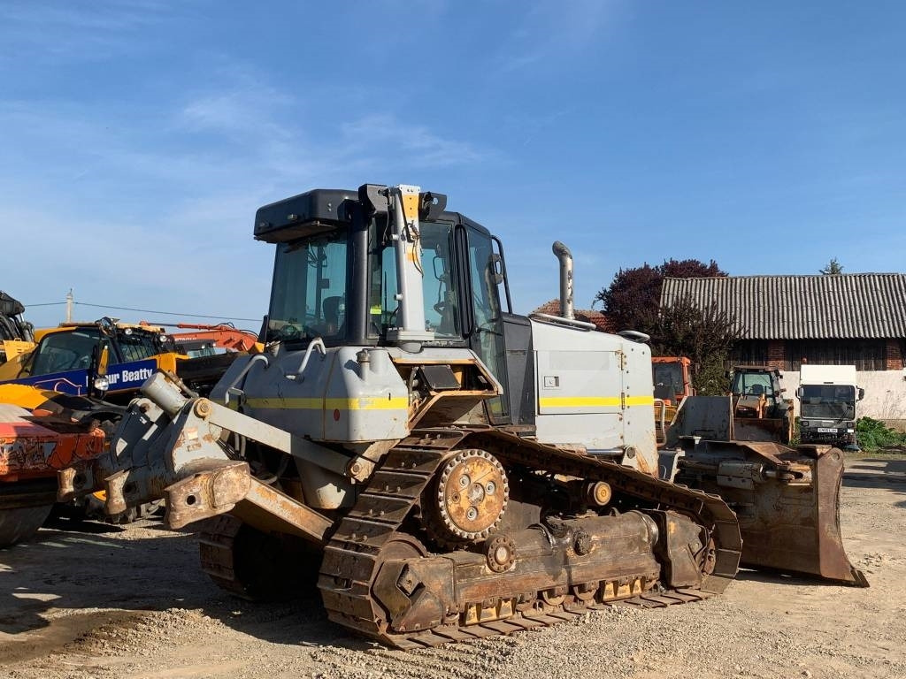 CAT D 6 N - Μπουλντόζα: φωτογραφία 4 CAT D 6 N - Μπουλντόζα: φωτογραφία 4