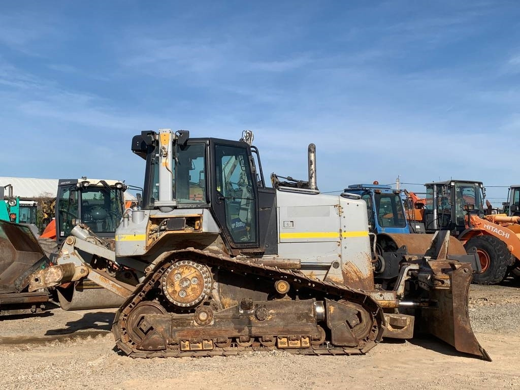 CAT D 6 N - Μπουλντόζα: φωτογραφία 3 CAT D 6 N - Μπουλντόζα: φωτογραφία 3