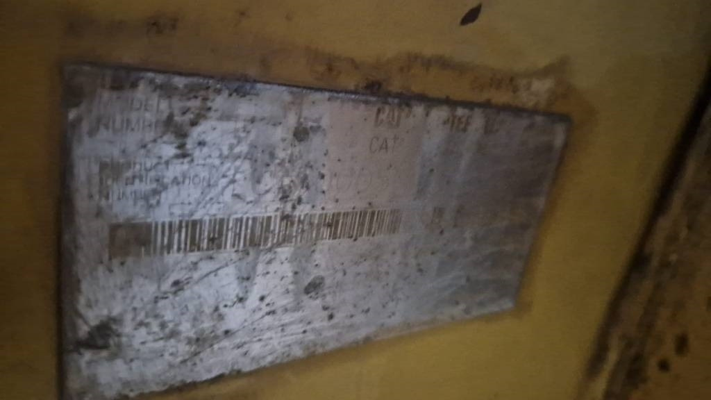 CAT D5 FOR PARTS - Μπουλντόζα: φωτογραφία 4 CAT D5 FOR PARTS - Μπουλντόζα: φωτογραφία 4