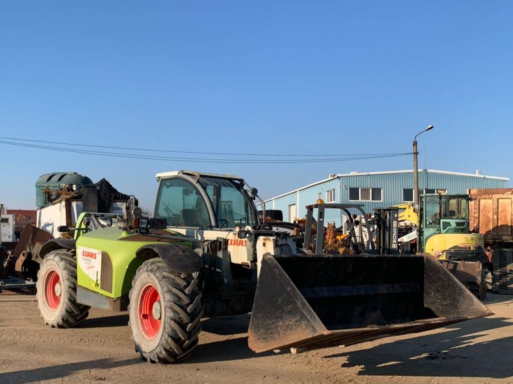 Claas Scorpion 9040 Plus - Τηλεσκοπικός φορτωτής: φωτογραφία 4 Claas Scorpion 9040 Plus - Τηλεσκοπικός φορτωτής: φωτογραφία 4