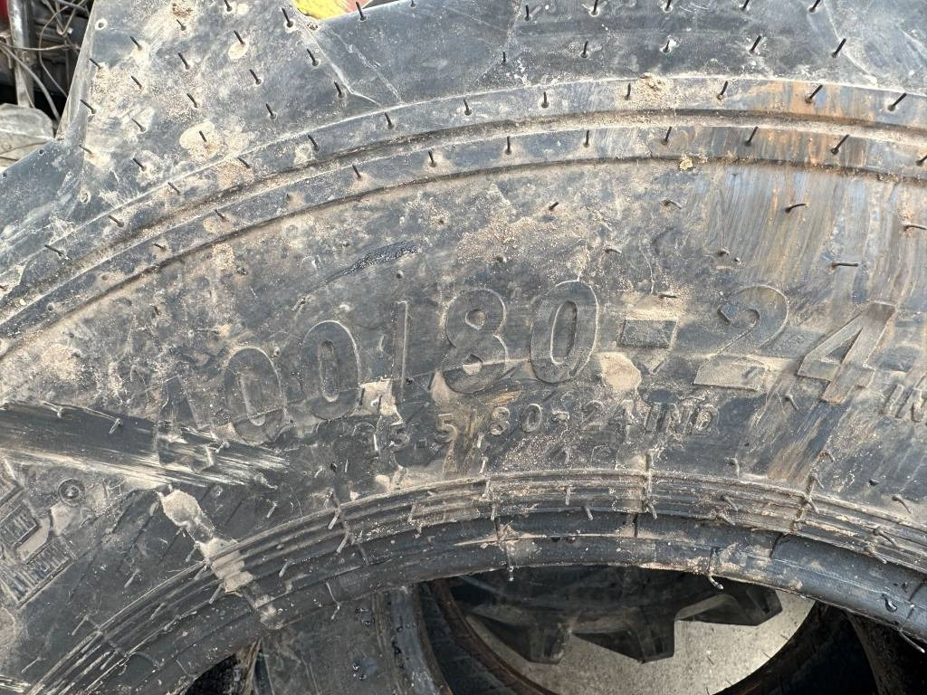 Constar BKT - Ελαστικό για Φορτηγό: φωτογραφία 3 Constar BKT - Ελαστικό για Φορτηγό: φωτογραφία 3