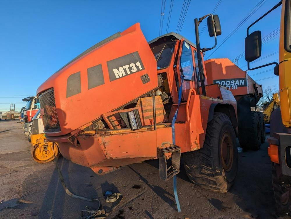 Doosan MT31 - Αρθρωτό φορτηγό: φωτογραφία 4 Doosan MT31 - Αρθρωτό φορτηγό: φωτογραφία 4