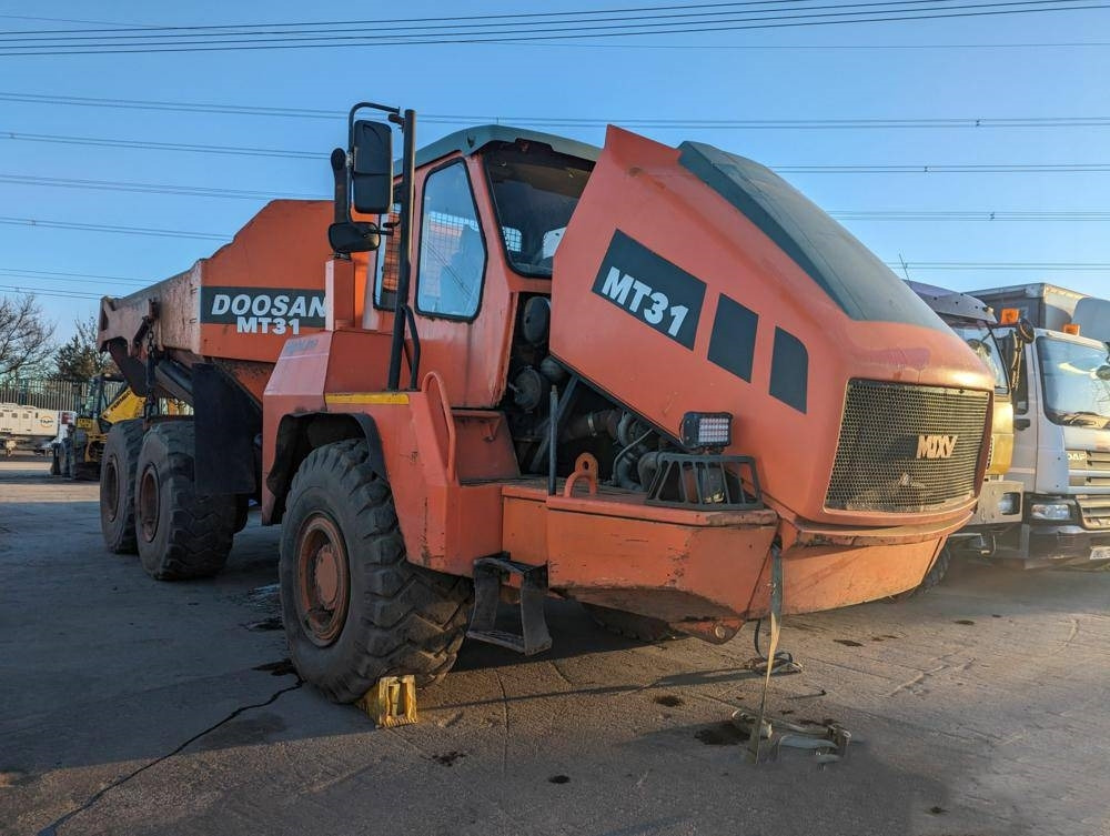 Doosan MT31 - Αρθρωτό φορτηγό: φωτογραφία 1 Doosan MT31 - Αρθρωτό φορτηγό: φωτογραφία 1