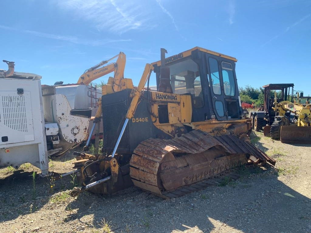 Hanomag D 540 E FOR PARTS - Μπουλντόζα: φωτογραφία 1 Hanomag D 540 E FOR PARTS - Μπουλντόζα: φωτογραφία 1