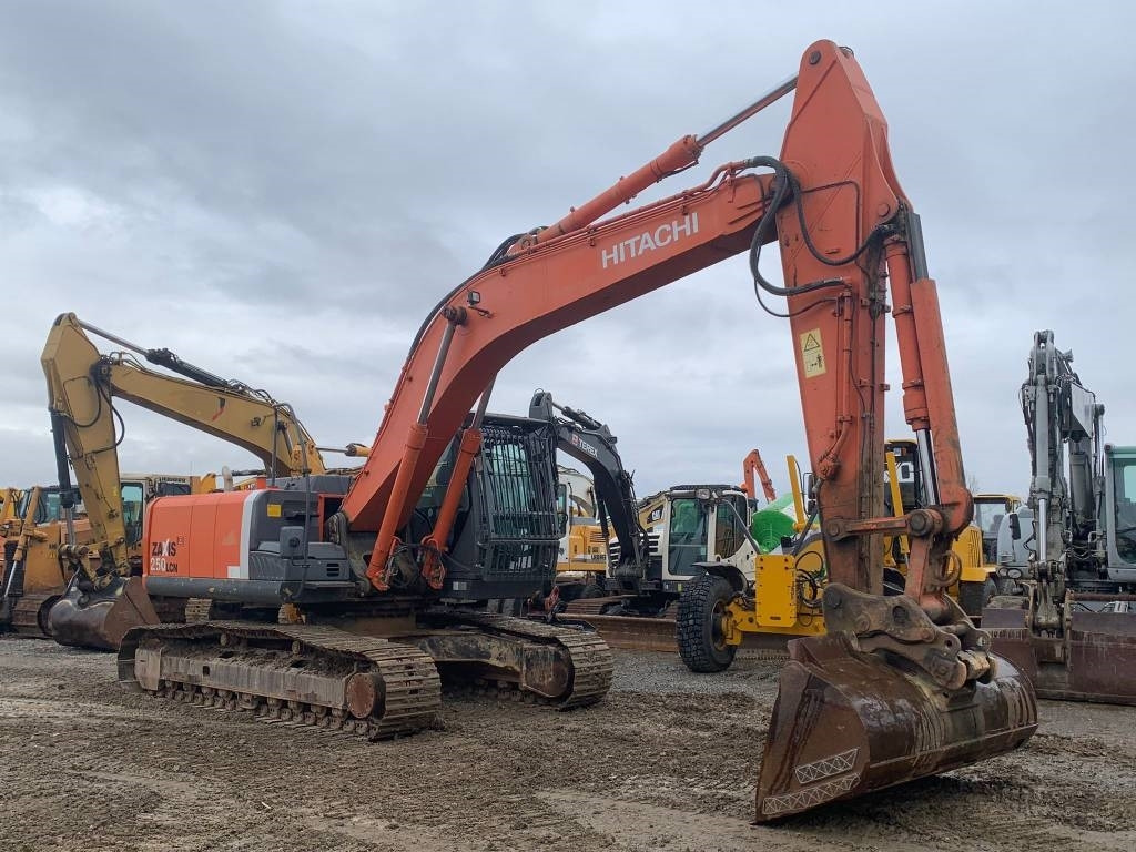Hitachi ZX 250 LC N-3 - Ερπυστριοφόρος εκσκαφέας: φωτογραφία 4 Hitachi ZX 250 LC N-3 - Ερπυστριοφόρος εκσκαφέας: φωτογραφία 4