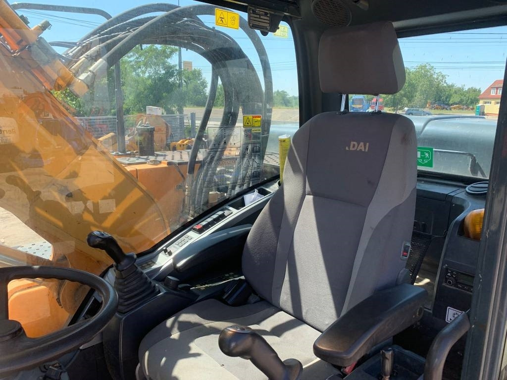 Τροχοφόρος εκσκαφέας Hyundai Robex 180 W-9 A: φωτογραφία 10 Τροχοφόρος εκσκαφέας Hyundai Robex 180 W-9 A: φωτογραφία 10