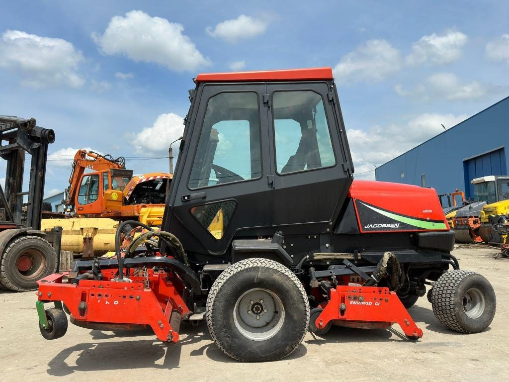 Jacobsen AR250 - Χλοοκοπτικό: φωτογραφία 2 Jacobsen AR250 - Χλοοκοπτικό: φωτογραφία 2