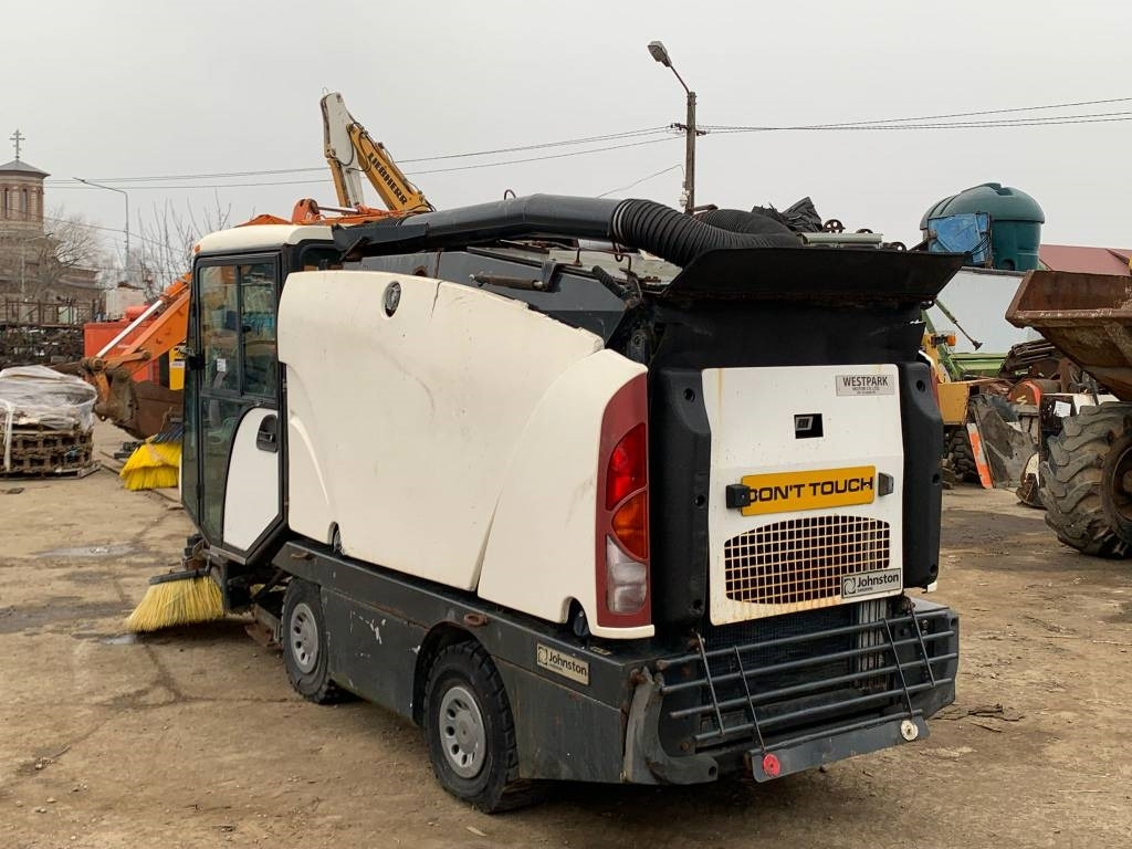 Johnston 142 A 101T - Σάρωθρο δρόμων: φωτογραφία 3 Johnston 142 A 101T - Σάρωθρο δρόμων: φωτογραφία 3