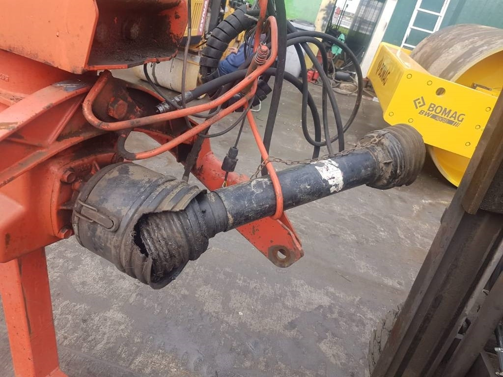 Kuhn FC 303 G C - Χορτοκοπτικό: φωτογραφία 2 Kuhn FC 303 G C - Χορτοκοπτικό: φωτογραφία 2
